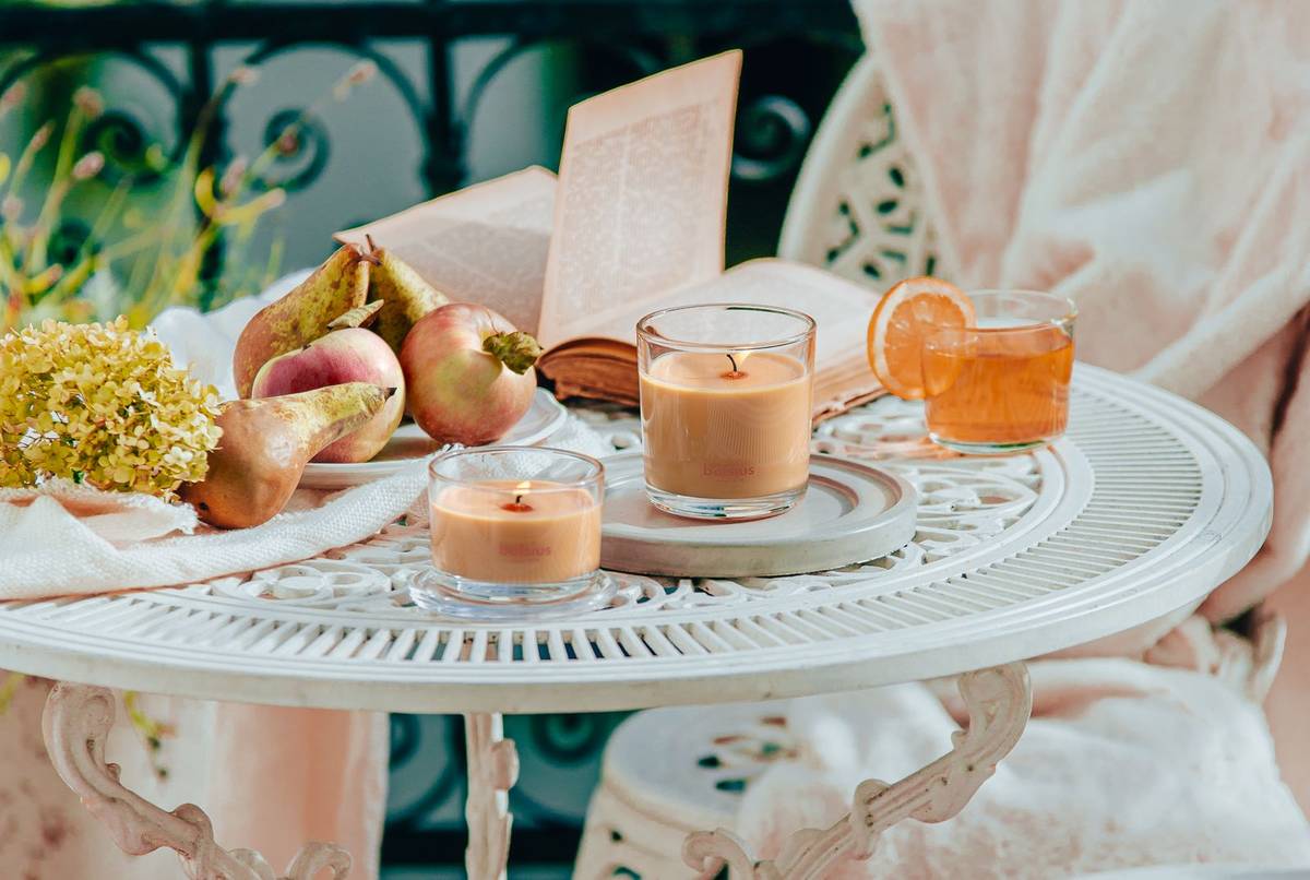 Vela Copo Aromático 63x90mm Maçã & Canela 24 h